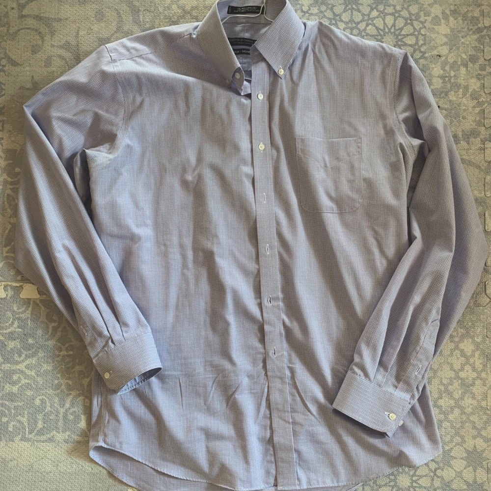 Forsyth of Canada Inc. Men’s Buttoned Dress Shirt